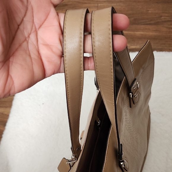 Coach Charlie Embossed Python Leather Tote Luxury Bag Old Money Quiet Luxury - Picture 9 of 16